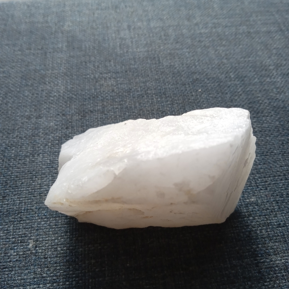 Raw milky quartz - Picture 7 of 13
